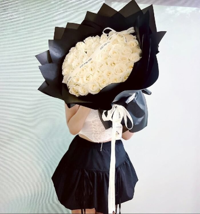 Love Eternity (L) - Image 1